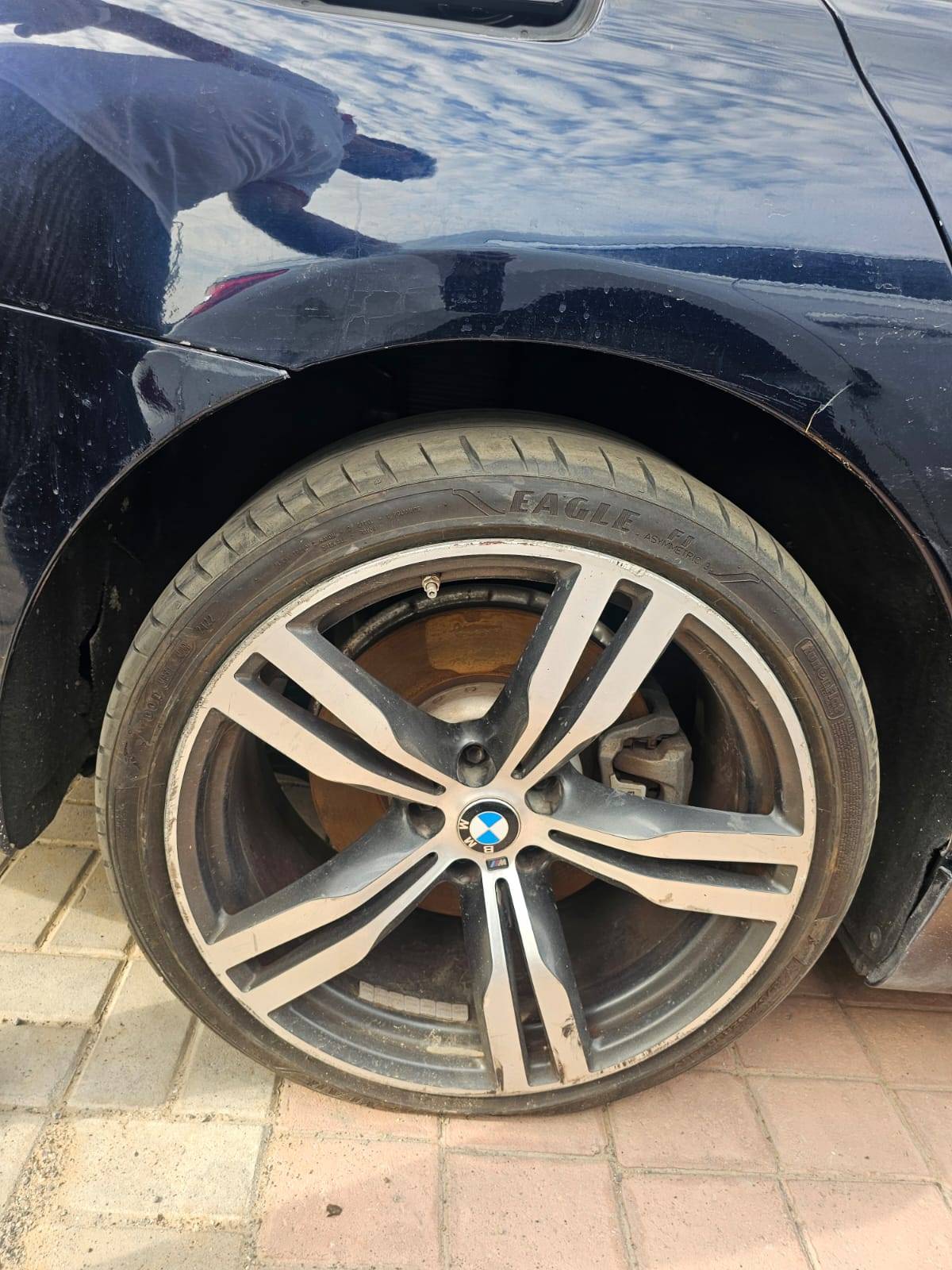 2019 BMW 750 I — 105864 Miles — Lot 24657 — Al Sajaa - Marhaba Auctions Used Cars - Image 10