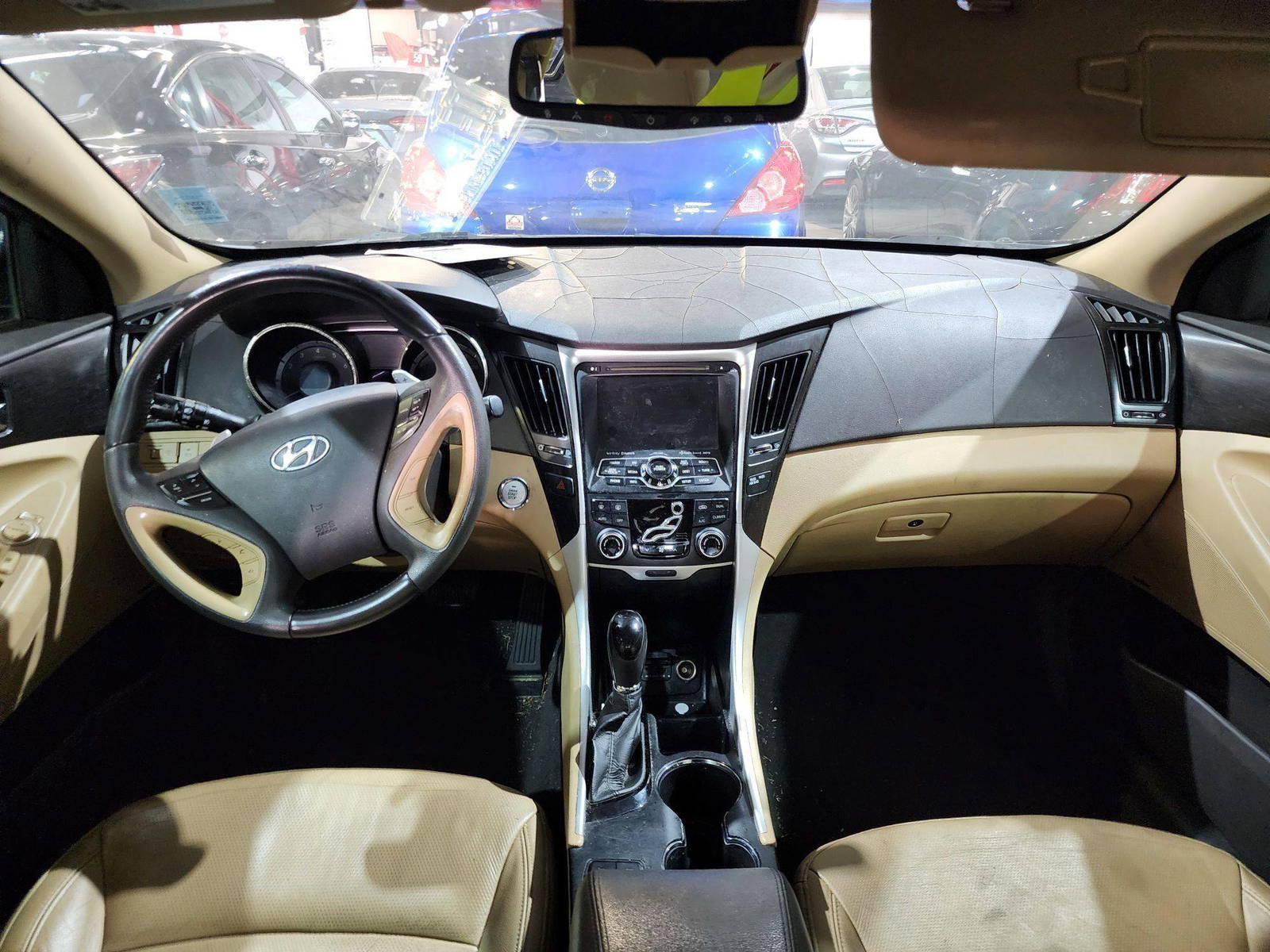 2012 HYUNDAI SONATA — 132541 Miles — Lot 47194 — Al Quoz - Marhaba Auctions Used Cars - Image 8