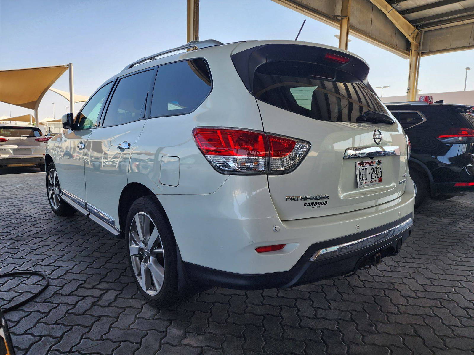 2013 NISSAN PATHFINDER — 123655 Miles — Lot 750239 — Souq - Marhaba Auctions Used Cars - Image 3