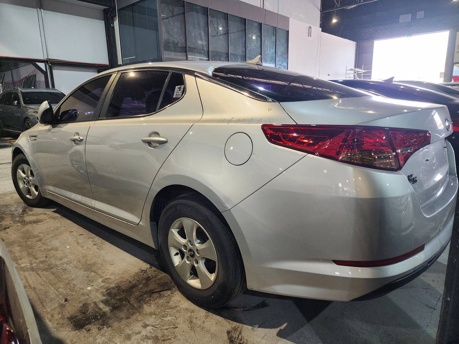 2012 KIA K5 — 204786 KM — Lot CA197987 — Al Quoz - Marhaba Auctions Used Cars - Image 6