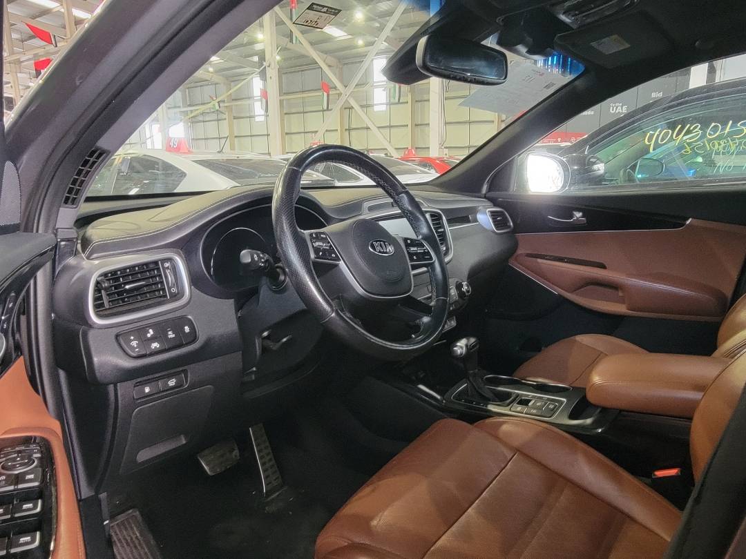 2019 KIA SORENTO — 107130 Miles — Lot 69081404 — Main - Marhaba Auctions Used Cars - Image 6