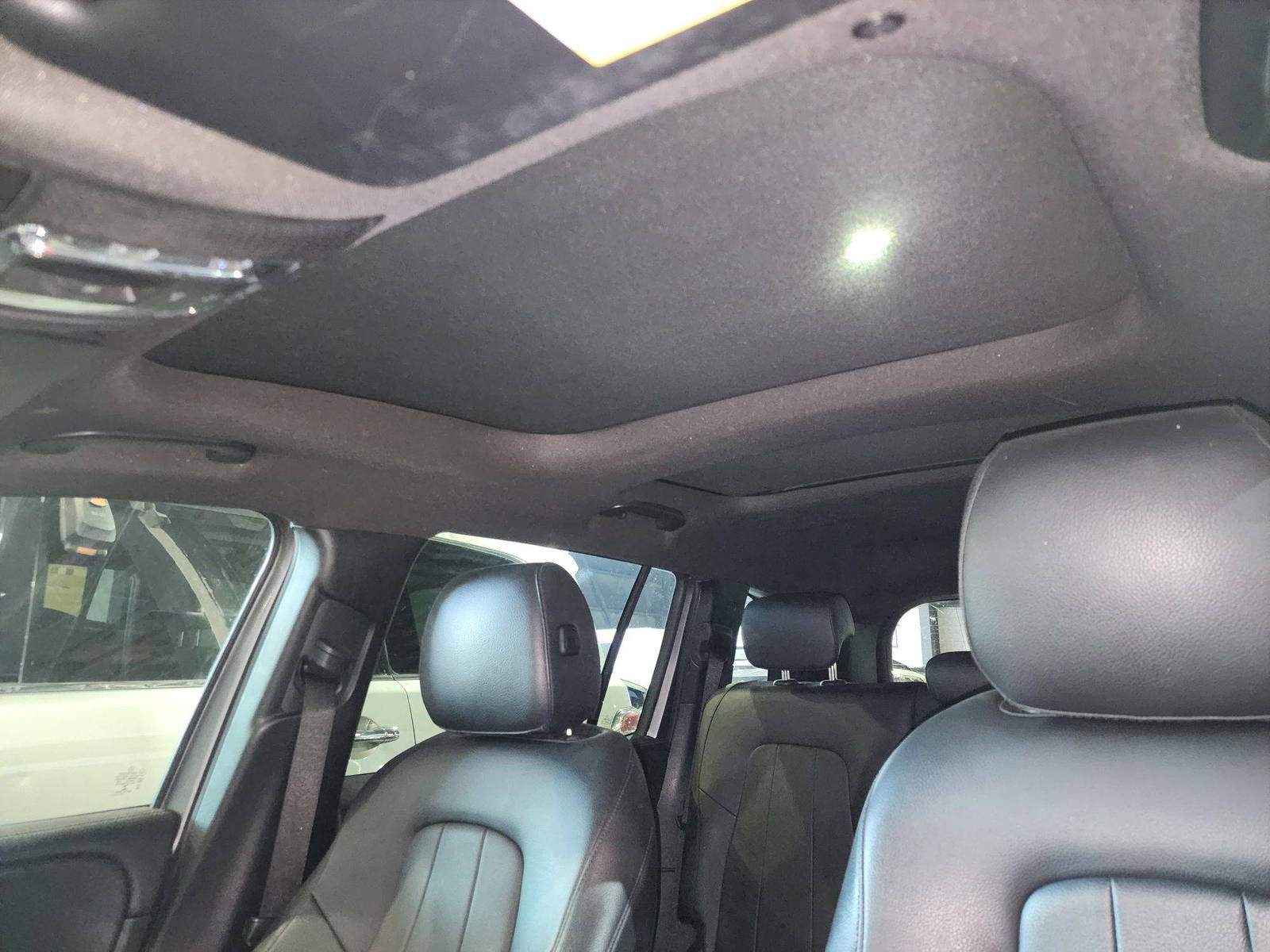 MERCEDES BENZ GLB 250 2020 - Marhaba Auction Used Cars - Image 9