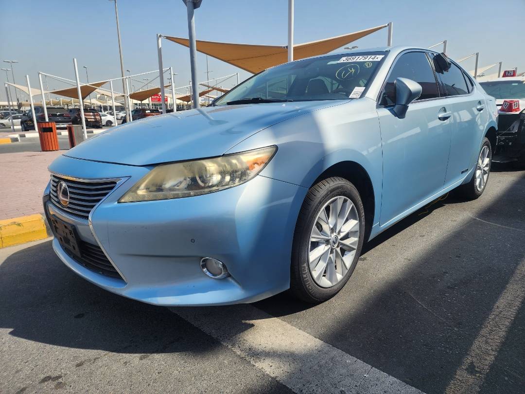 2013 LEXUS ES 300H — 196566 Miles — Lot 37456 - Marhaba Auctions Used Cars - Image 3