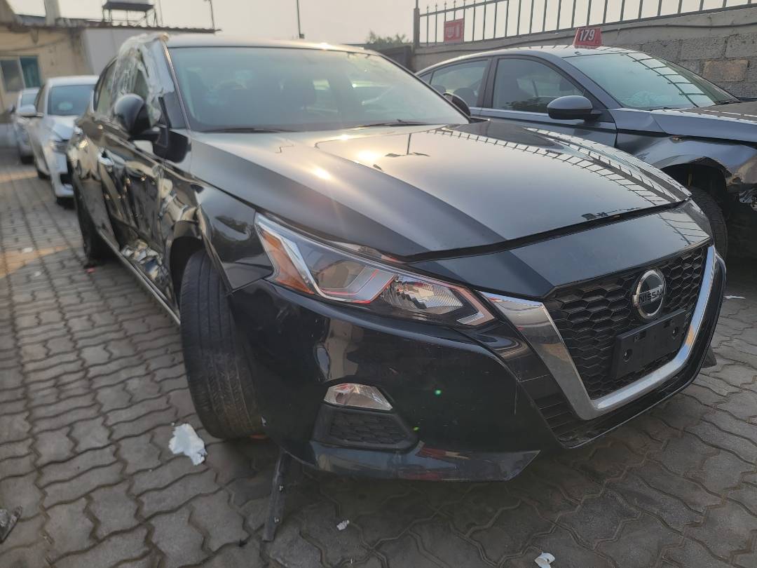 2020 NISSAN ALTIMA — 91209 Miles — Lot C159023 — Souq - Marhaba Auctions Used Cars - Image 3