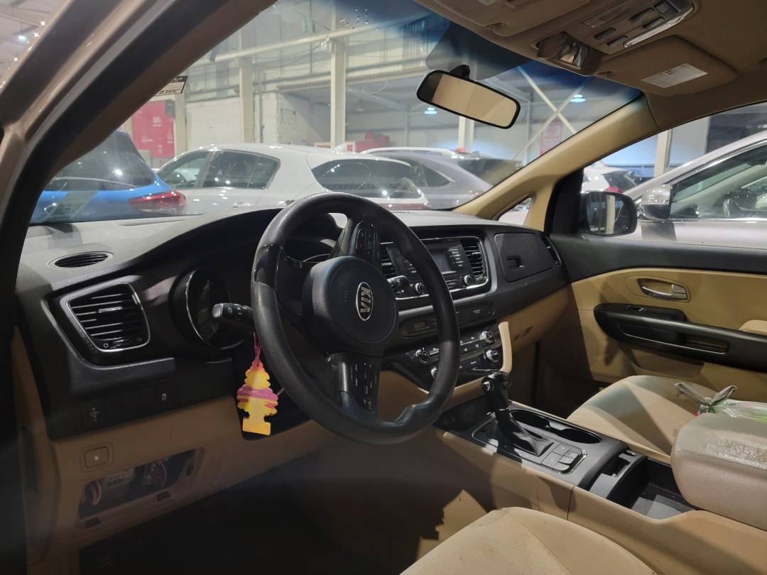 2016 KIA SEDONA — 142355 KM — Lot XG6100255 — Main - Marhaba Auctions Used Cars - Image 6