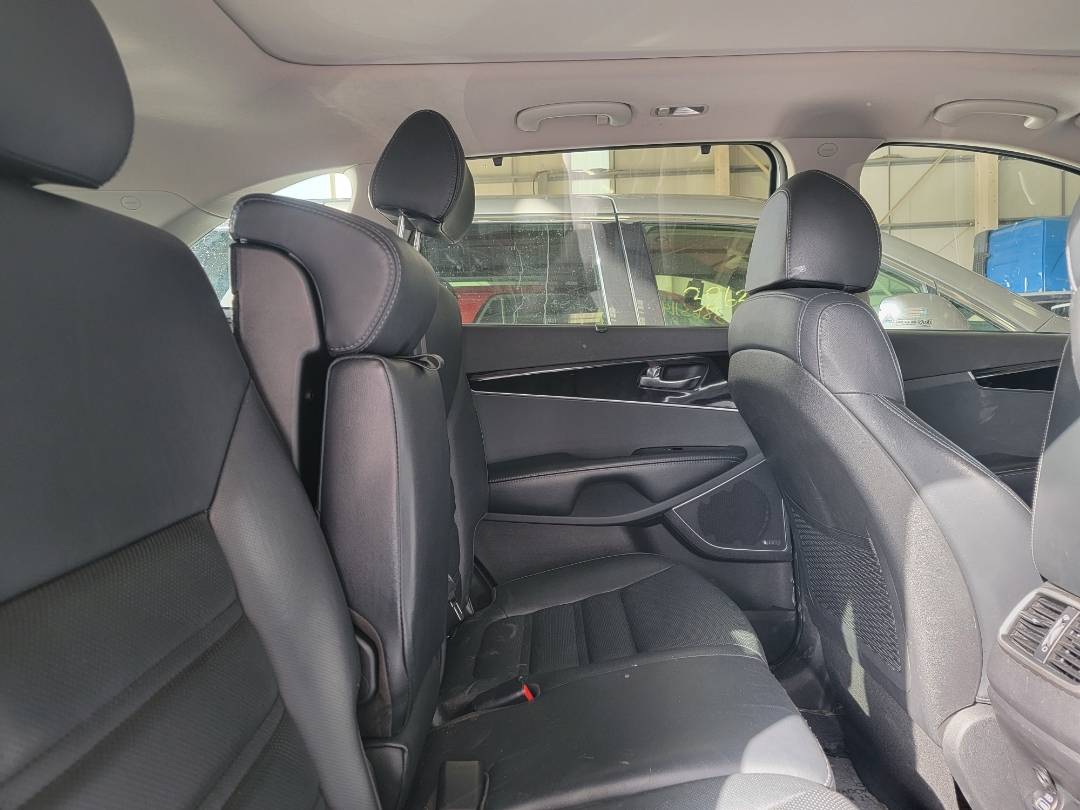 2018 KIA SORENTO — 91079 Miles — Lot 75024953 - Marhaba Auctions Used Cars - Image 5