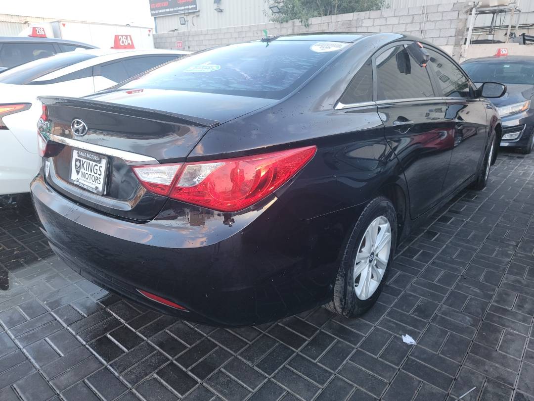 2013 HYUNDAI SONATA — 101984 Miles — Lot H752900 - Marhaba Auctions Used Cars - Image 4