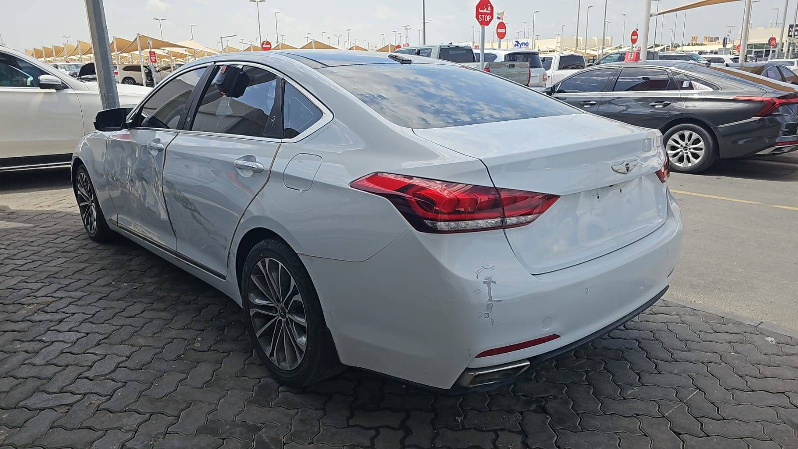 HYUNDAI GENESIS 2015 - Marhaba Auction Used Cars - Image 12
