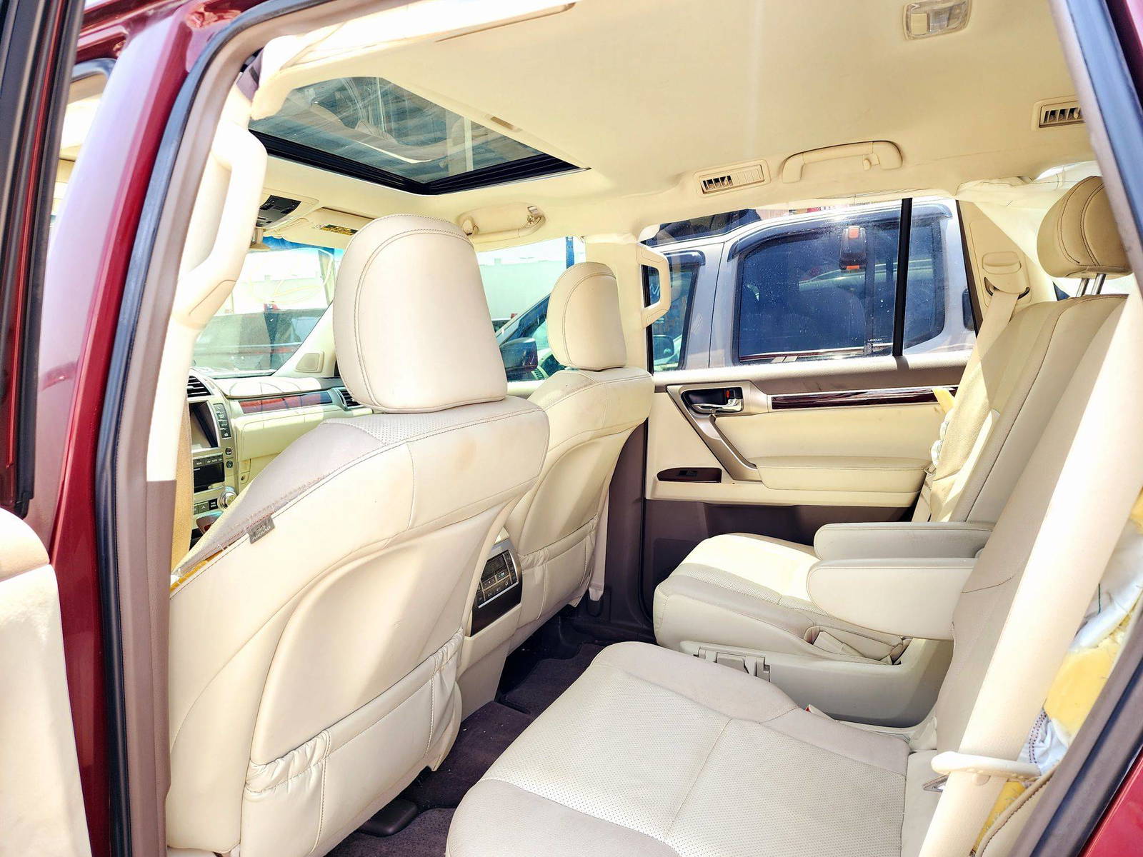 2018 LEXUS GX 460 — 144578 Miles — Lot 83426534 — Souq - Marhaba Auctions Used Cars - Image 6