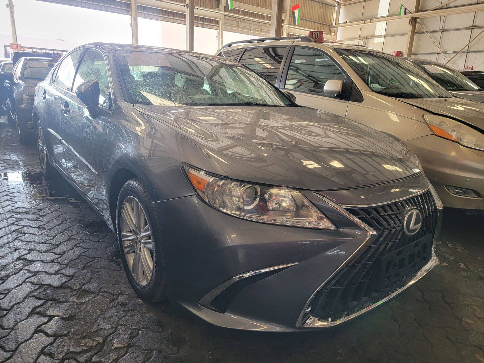 2014 LEXUS ES 350 — 165925 Miles — Lot 4E2131311 — Main - Marhaba Auctions Used Cars - Image 4