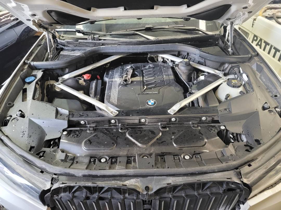 2019 BMW X7 XDRIVE40I — 91487 Miles — Lot 4K0C95901 — Main - Marhaba Auctions Used Cars - Image 11