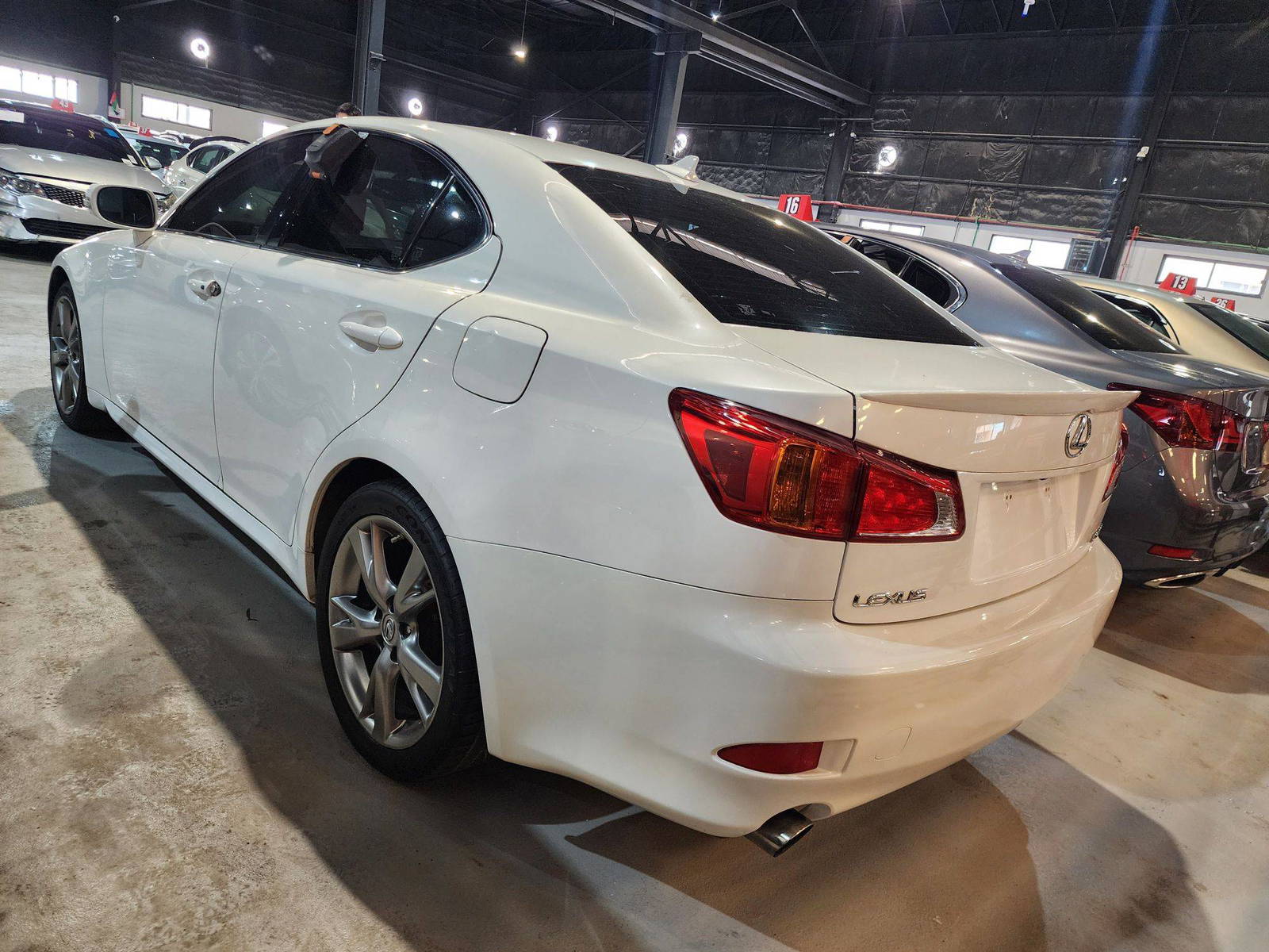 2010 LEXUS IS 250 — 217564 Miles — Lot 16057 — Al Quoz - Marhaba Auctions Used Cars - Image 7