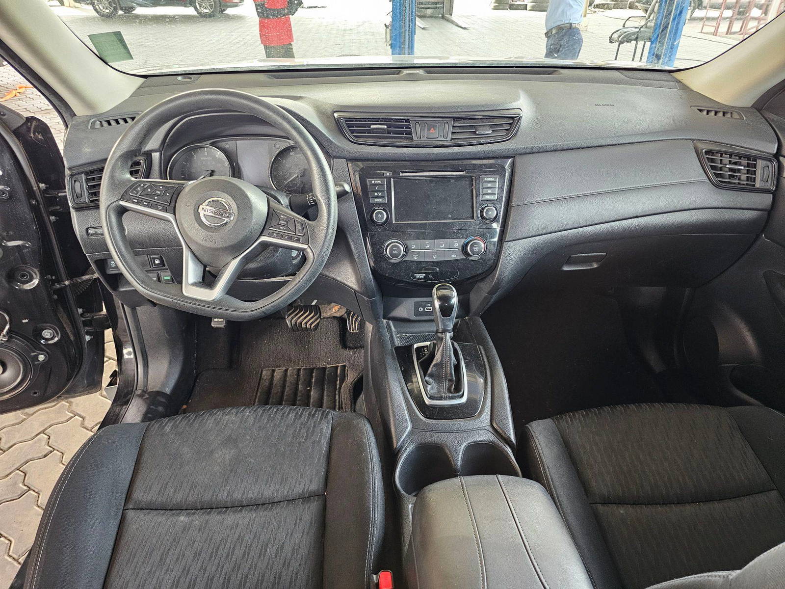 2018 NISSAN ROGUE — 116683 Miles — Lot 6JP504413 — Souq - Marhaba Auctions Used Cars - Image 7