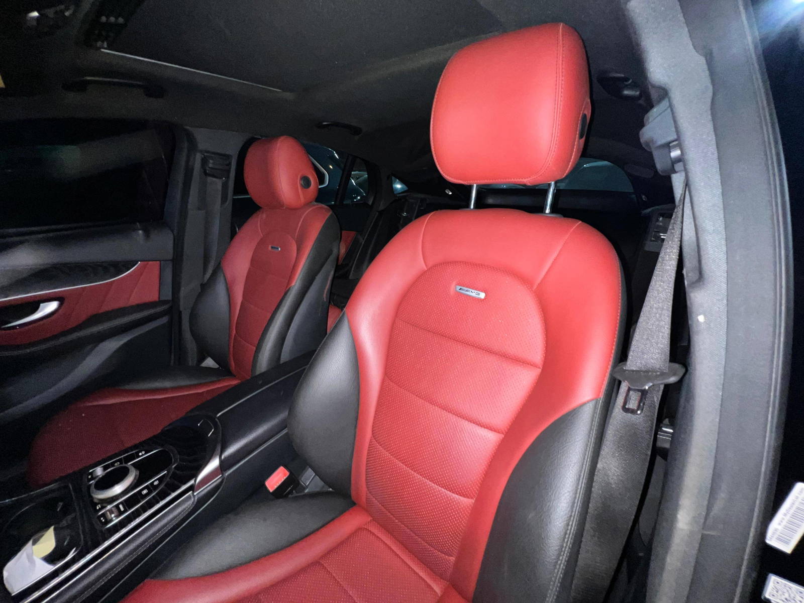 2018 MERCEDES BENZ GLC — 74288 KM — Lot JF368562 - Marhaba Auctions Used Cars - Image 11