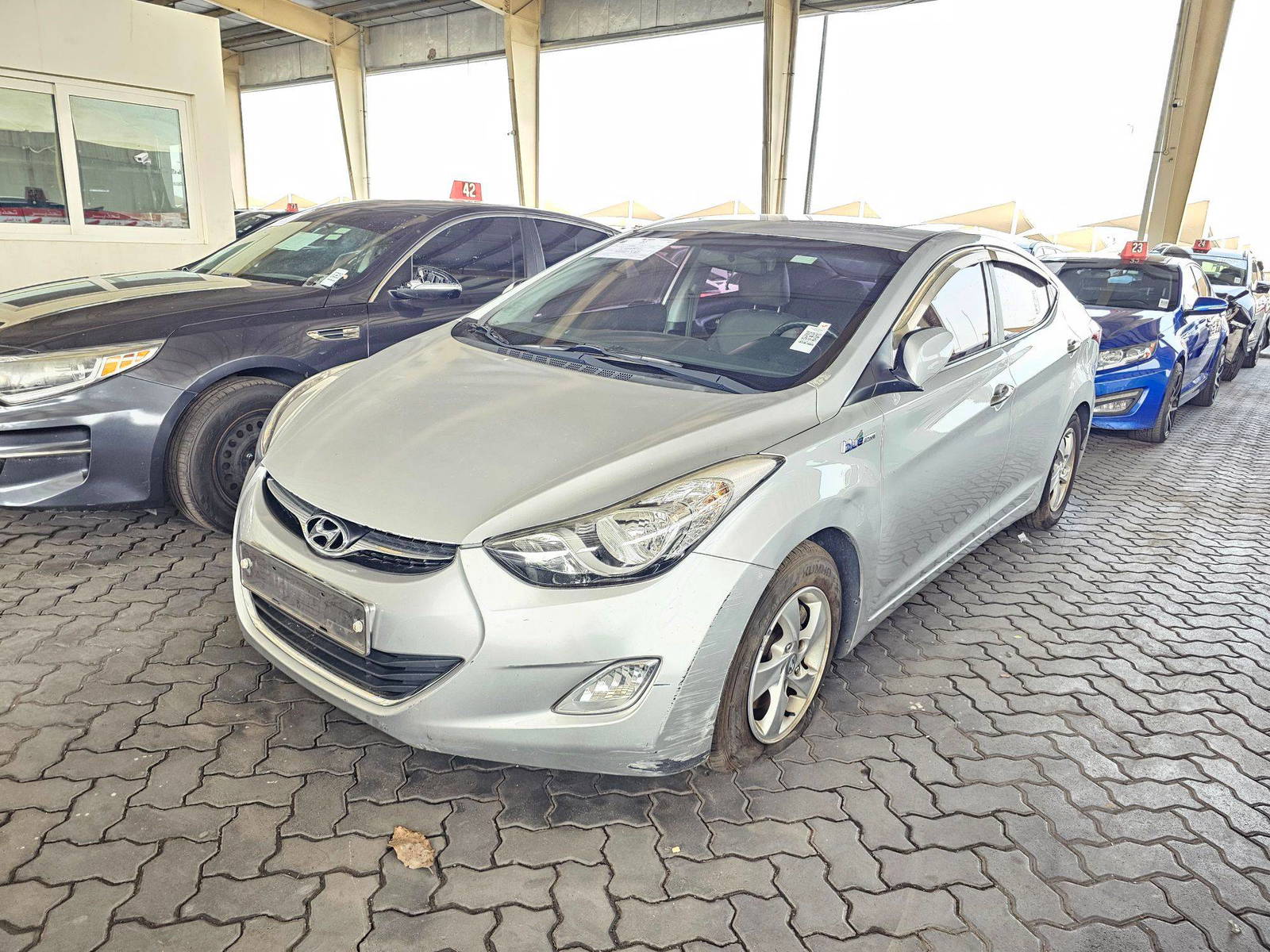 2012 HYUNDAI AVANTE — 261998 KM — Lot 322352 — Souq - Marhaba Auctions Used Cars - Image 5