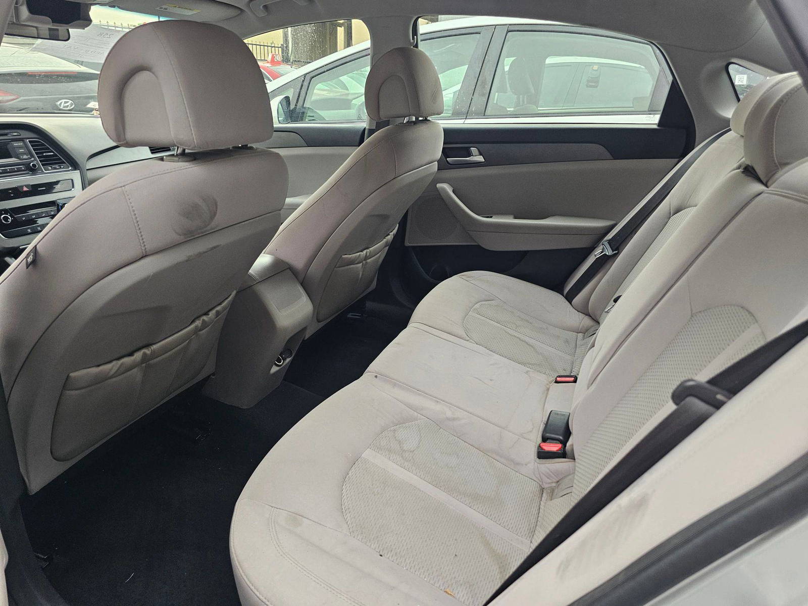 2015 HYUNDAI SONATA — 193230 Miles — Lot 92411365 — Main - Marhaba Auctions Used Cars - Image 9