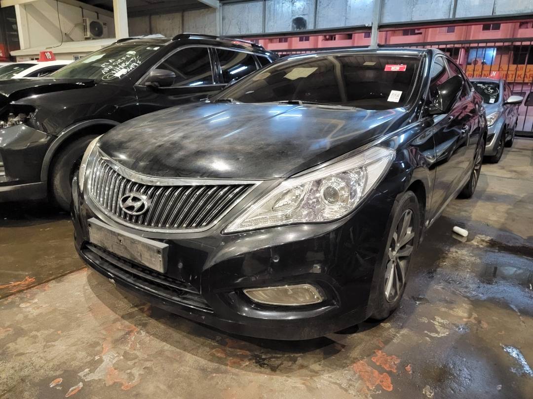 2011 HYUNDAI GRANDEUR — 222671 KM — Lot BBA001470 — Main - Marhaba Auctions Used Cars - Image 3