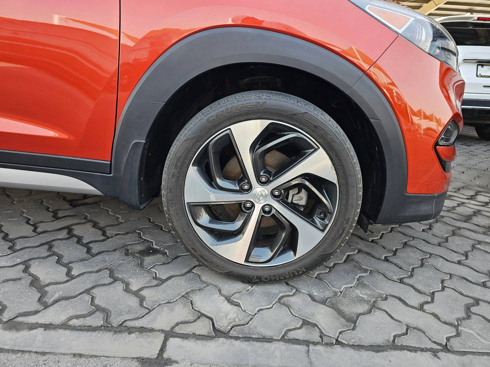 HYUNDAI TUCSON 2017 - Marhaba Auction Used Cars - Image 12