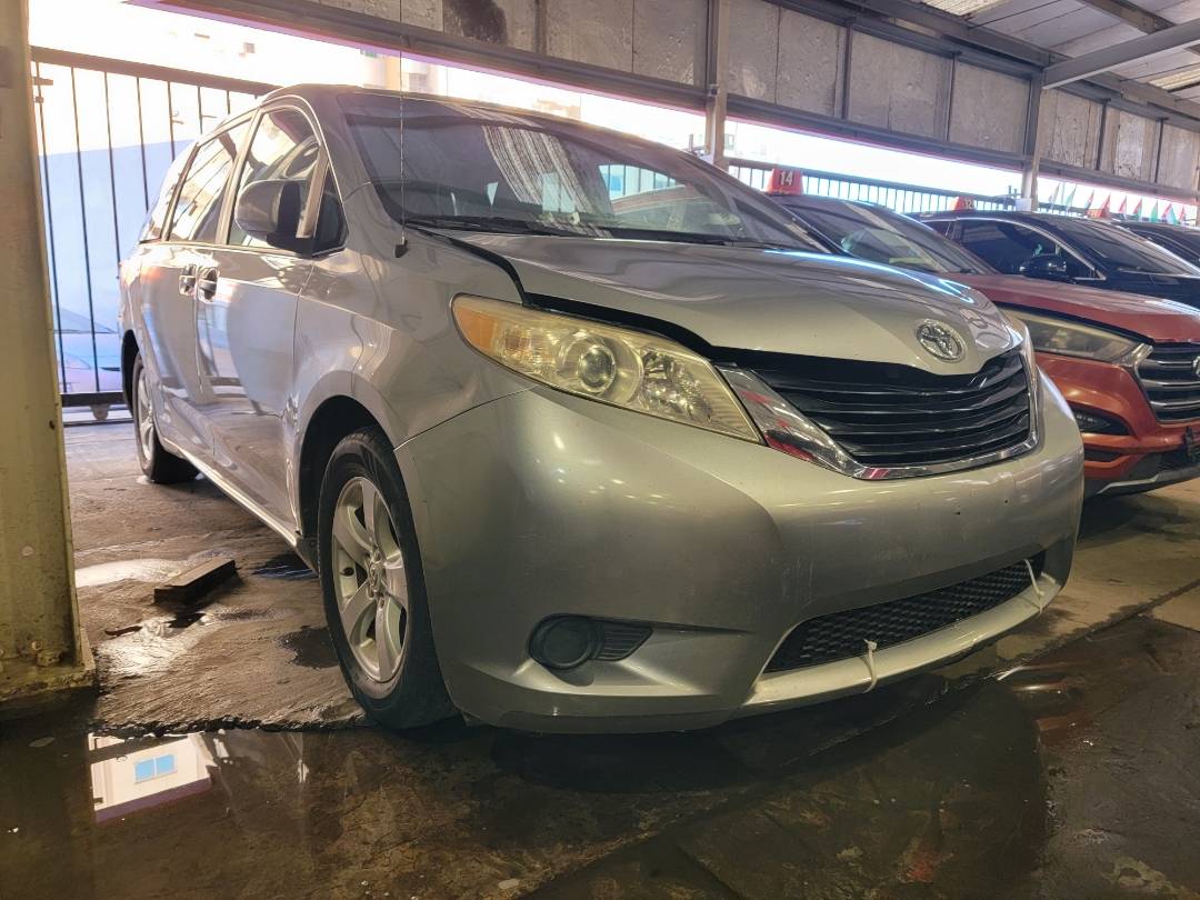 2011 TOYOTA SIENNA — 177769 Miles — Lot 39688187 — Souq - Marhaba Auctions Used Cars - Image 4