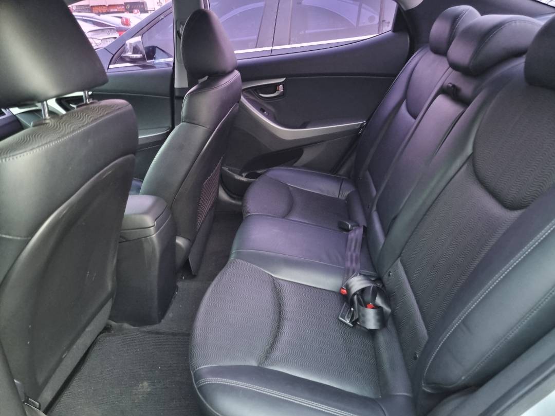 2012 HYUNDAI AVANTE — 118980 KM — Lot 217333 — Ind. 12 - Marhaba Auctions Used Cars - Image 6