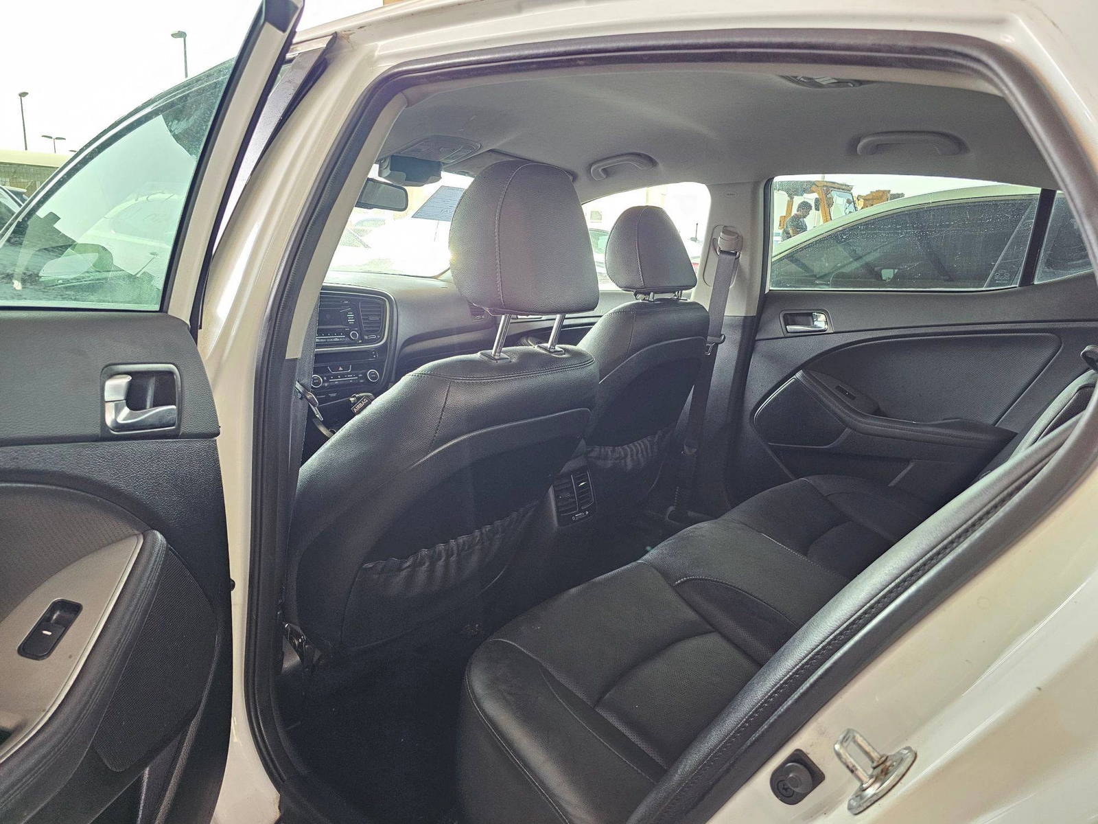 2015 KIA OPTIMA — 162359 Miles — Lot 75FG361688 — Souq - Marhaba Auctions Used Cars - Image 6