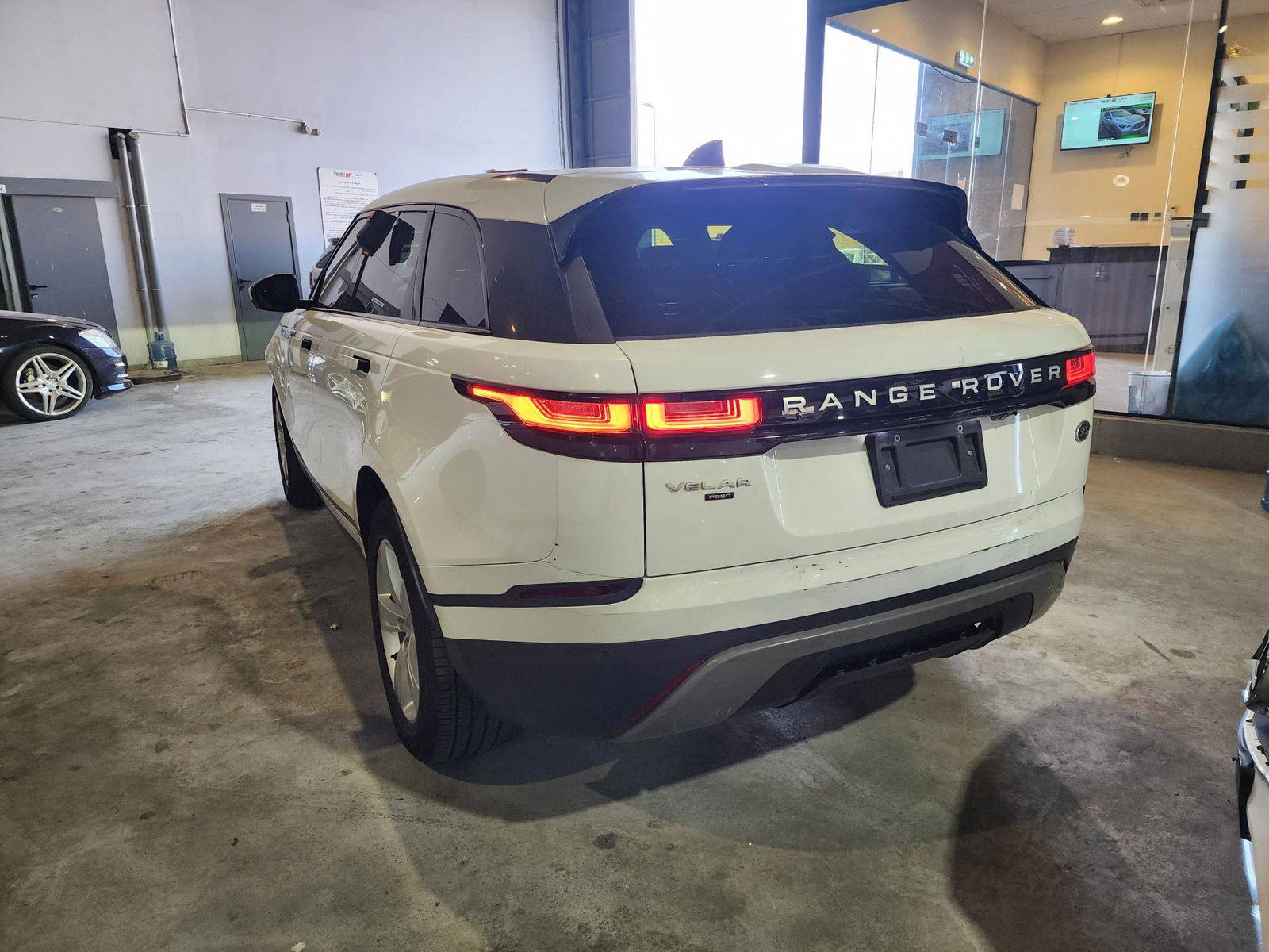 2018 LAND ROVER RANGE ROVER VELAR S P250 — 77972 Miles — Lot X0JA731542 — Main - Marhaba Auctions Used Cars - Image 5