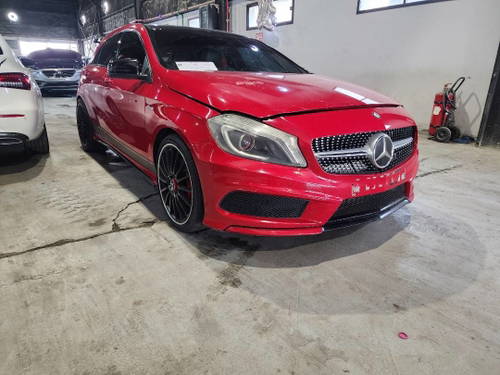 MERCEDES BENZ A-250