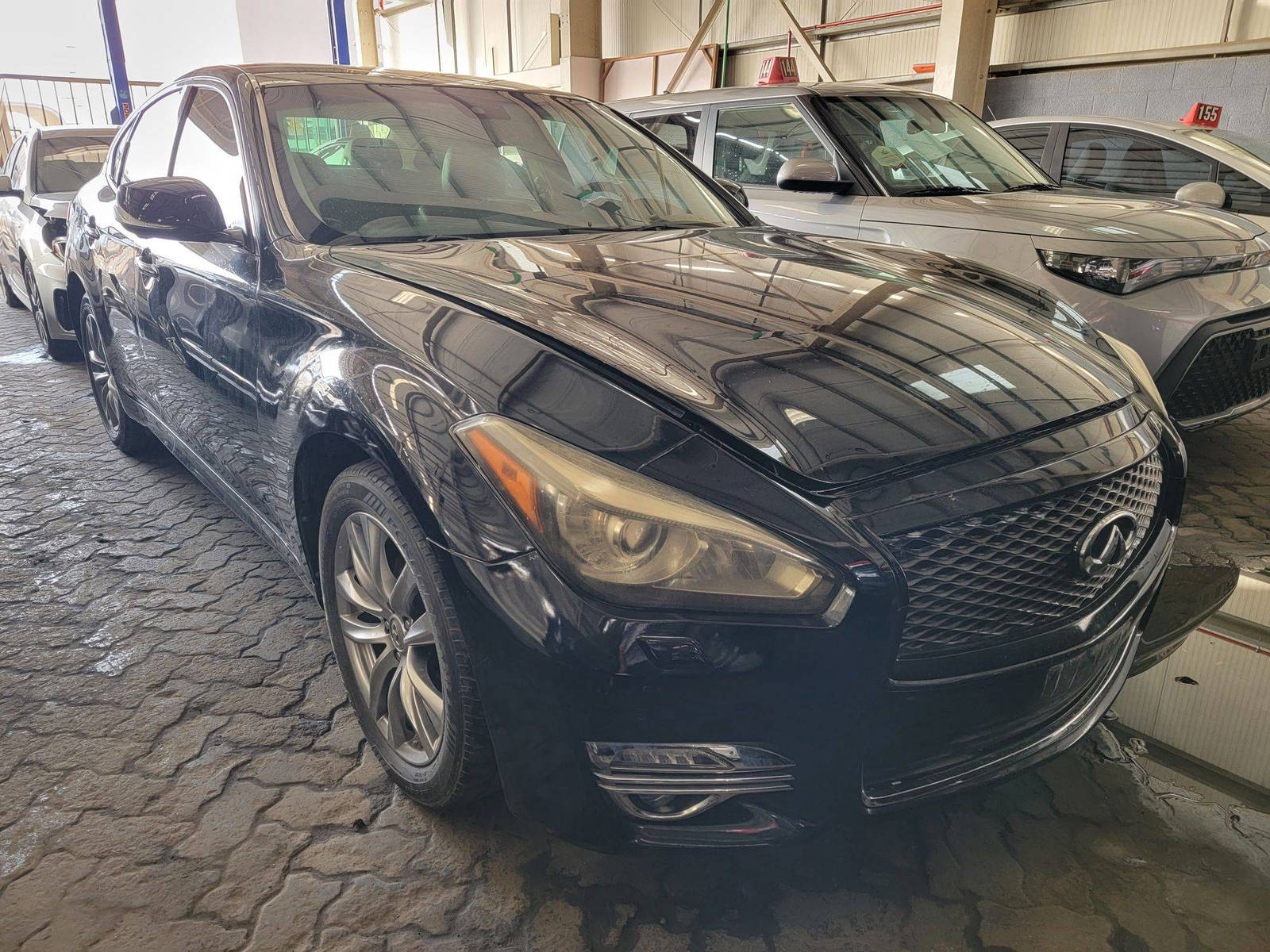INFINITI Q70 2017 - Marhaba Auction Used Cars - Image 4
