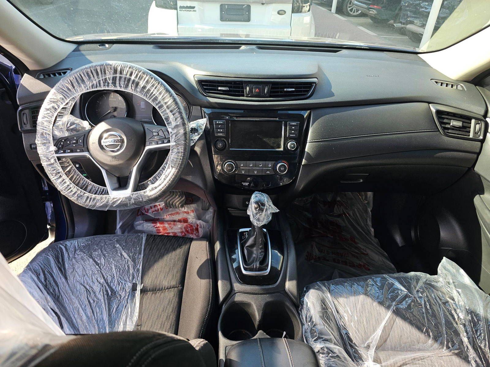 2020 NISSAN ROGUE — 139800 Miles — Lot LW011775 — Souq - Marhaba Auctions Used Cars - Image 7