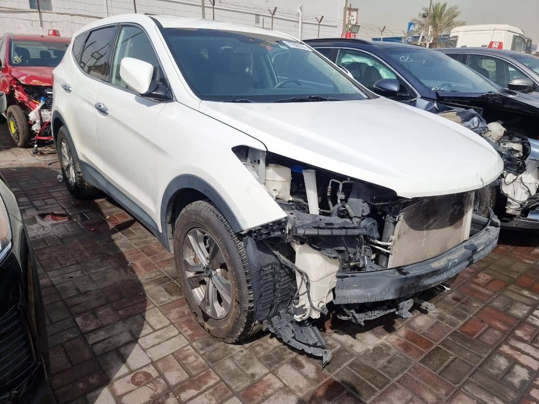 2016 HYUNDAI SANTA FE — 163273 Miles — Lot 125487 — Souq - Marhaba Auctions Used Cars - Image 4