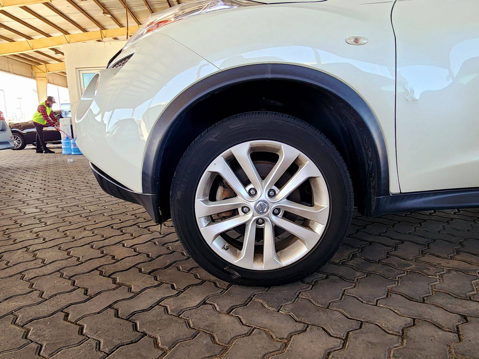 2011 NISSAN JUKE — 157676 Miles — Lot 40525713 — Souq - Marhaba Auctions Used Cars - Image 11