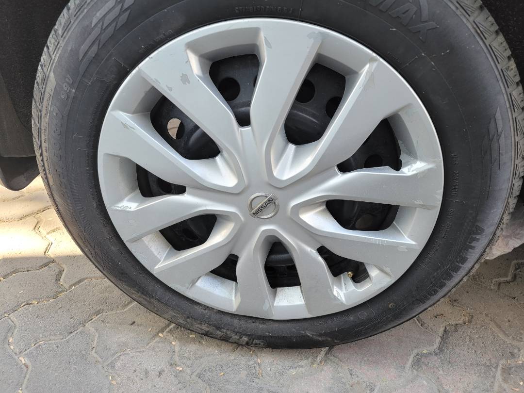 2018 NISSAN ROGUE — 218651 Miles — Lot 620752 - Marhaba Auctions Used Cars - Image 4