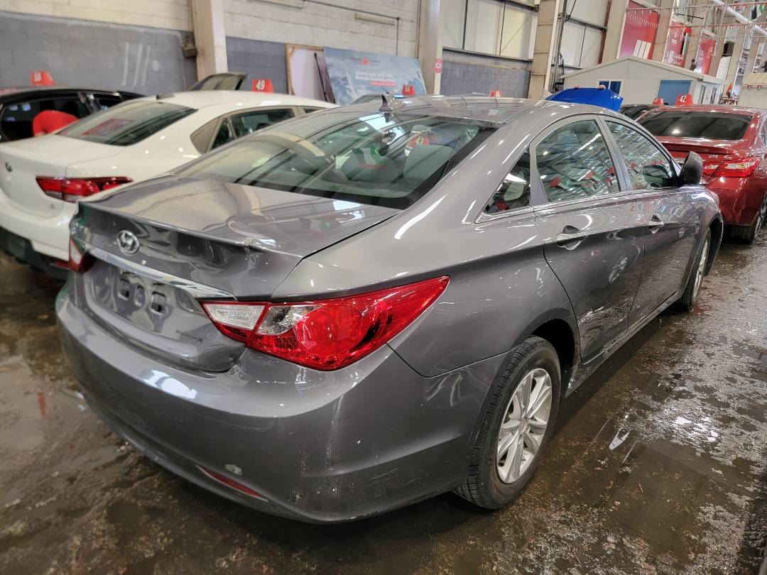 2011 HYUNDAI SONATA — 203377 Miles — Lot 59562253 - Marhaba Auctions Used Cars - Image 4