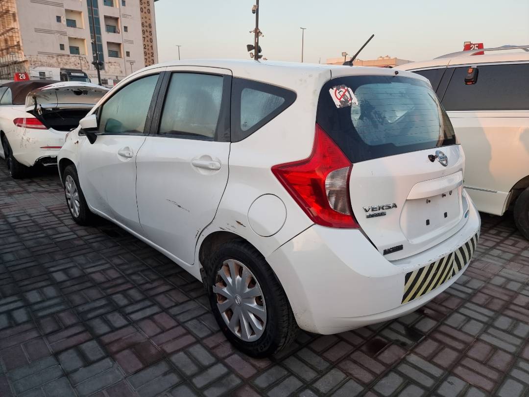 2015 NISSAN VERSA NOTE — 148213 Miles — Lot 64157404 — Ind. 12 - Marhaba Auctions Used Cars - Image 4