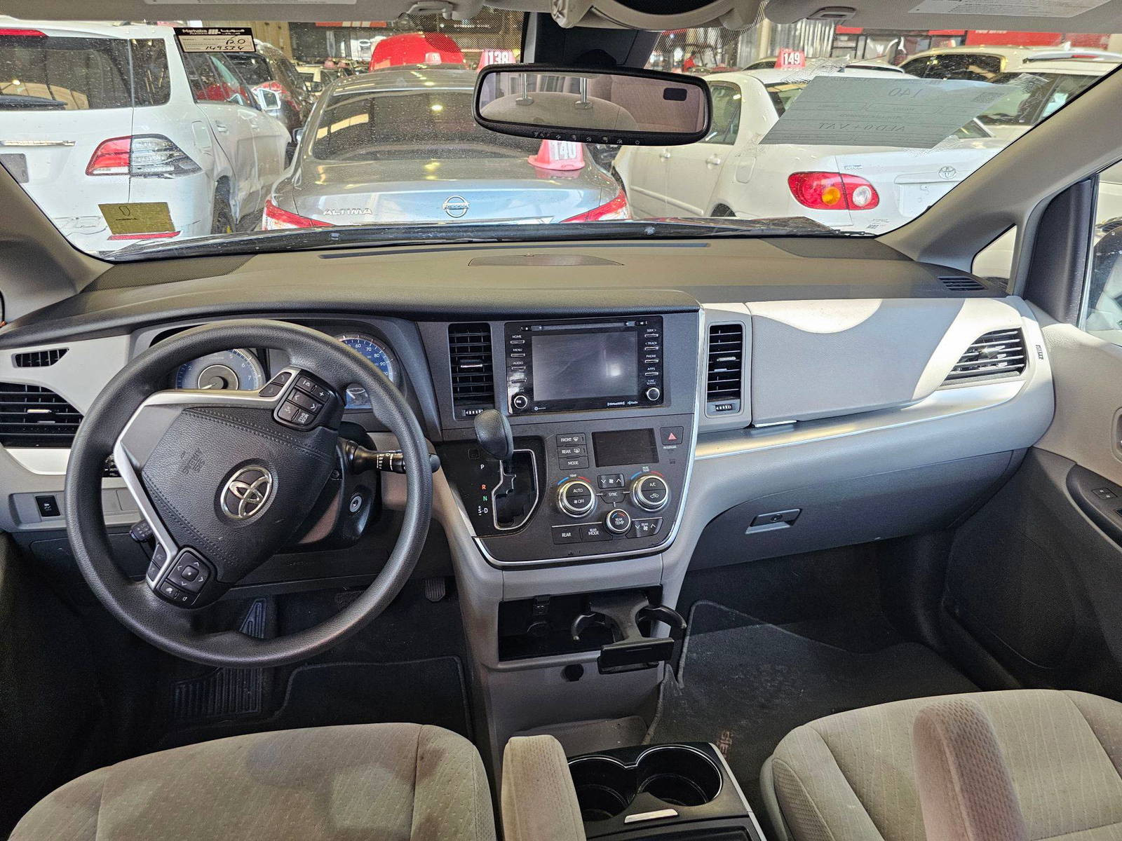 2018 TOYOTA SIENNA — 149534 Miles — Lot 1JS908928 — Main - Marhaba Auctions Used Cars - Image 8