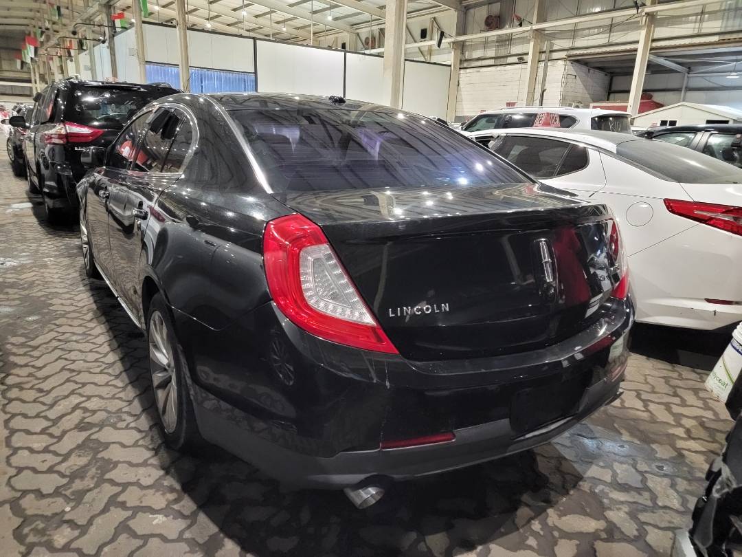 2014 LINCOLN MKS — 244597 KM — Lot EG612696 — Main - Marhaba Auctions Used Cars - Image 3