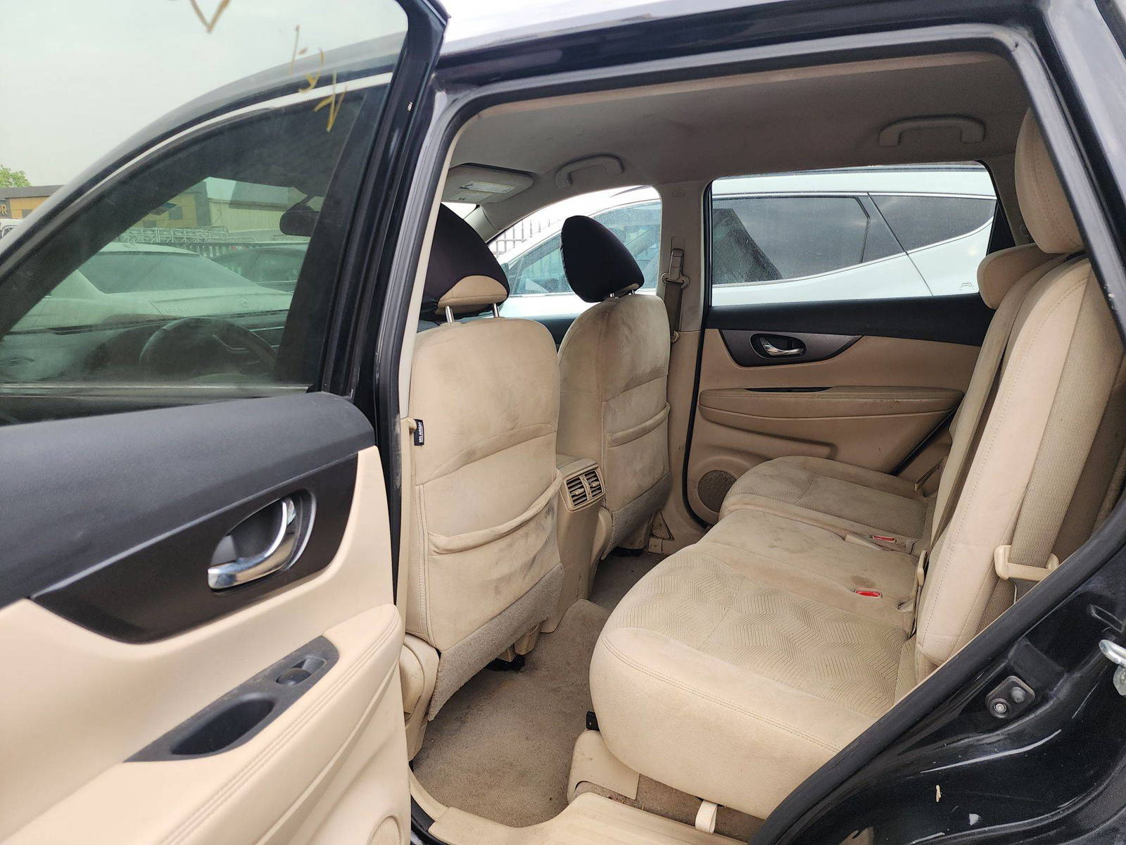 NISSAN ROGUE 2015 - Marhaba Auction Used Cars - Image 7