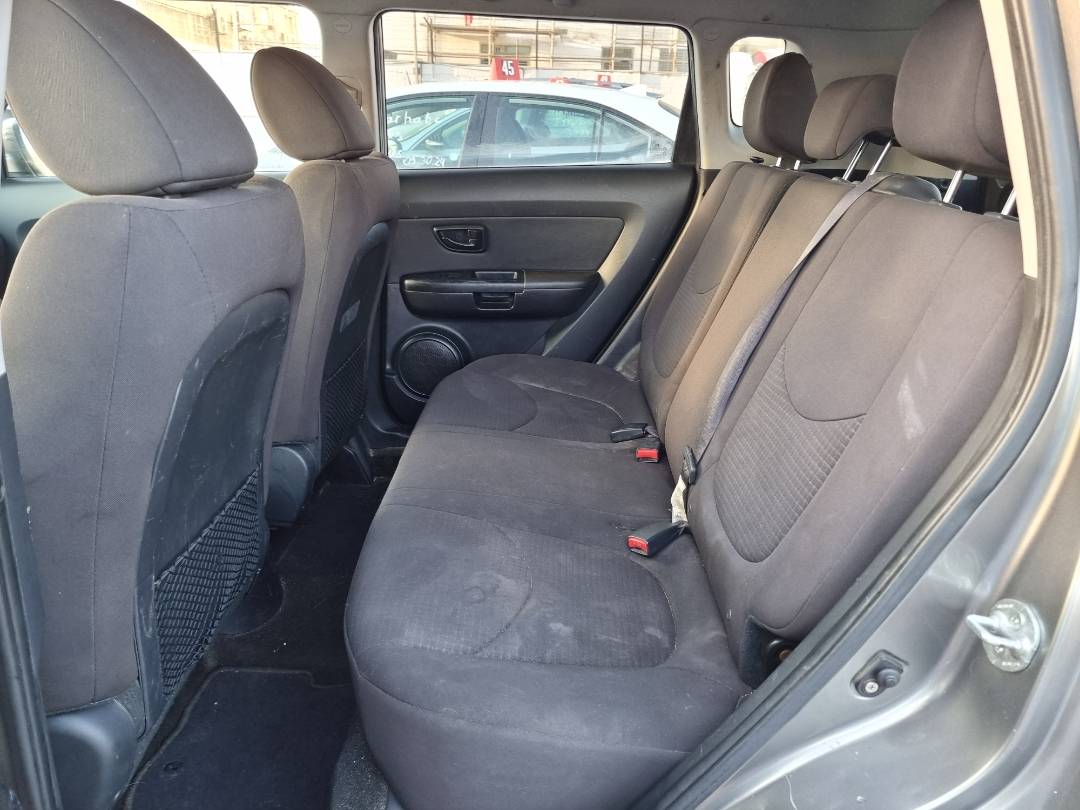 2013 KIA SOUL — 218840 Miles — Lot 125478 — Souq - Marhaba Auctions Used Cars - Image 6