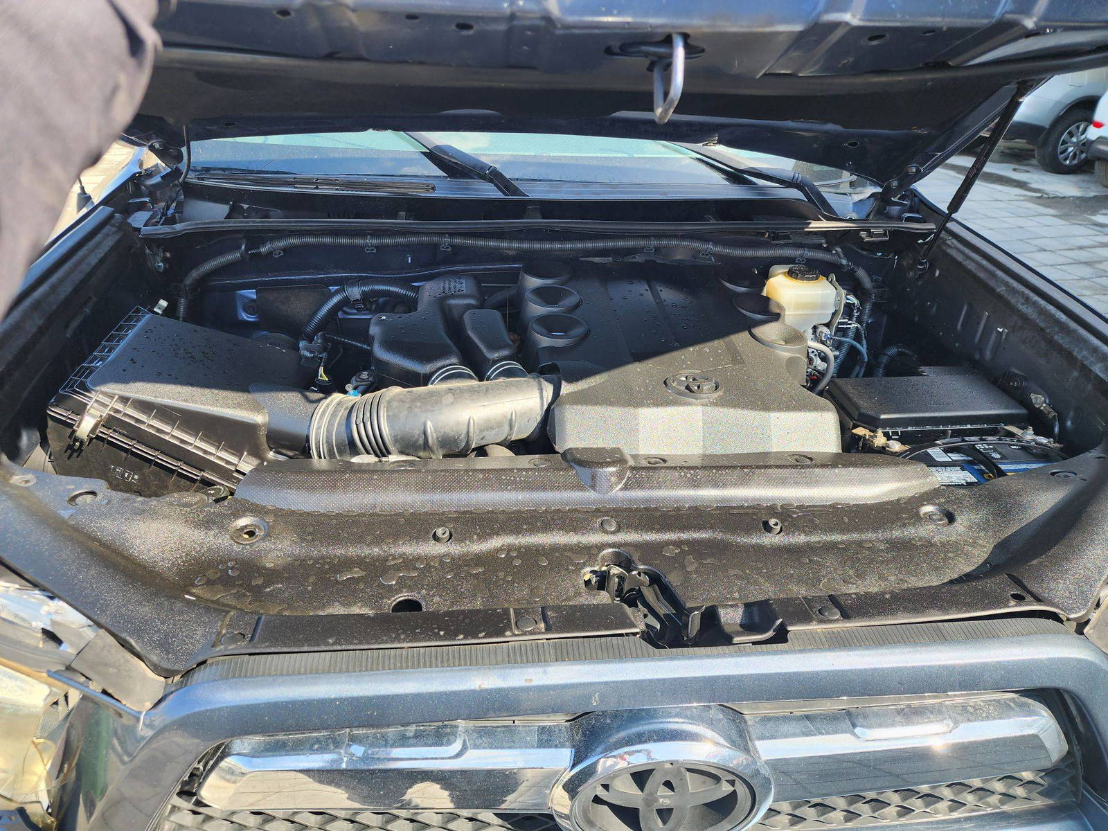 TOYOTA 4RUNNER SR5 2010 - Marhaba Auction Used Cars - Image 13