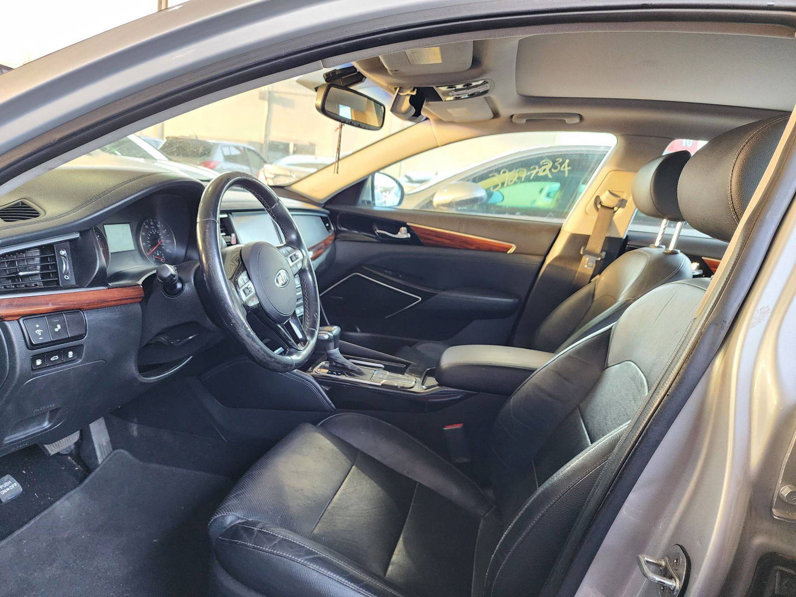 2017 KIA CADENZA — 121979 Miles — Lot 39110680 — Main - Marhaba Auctions Used Cars - Image 9