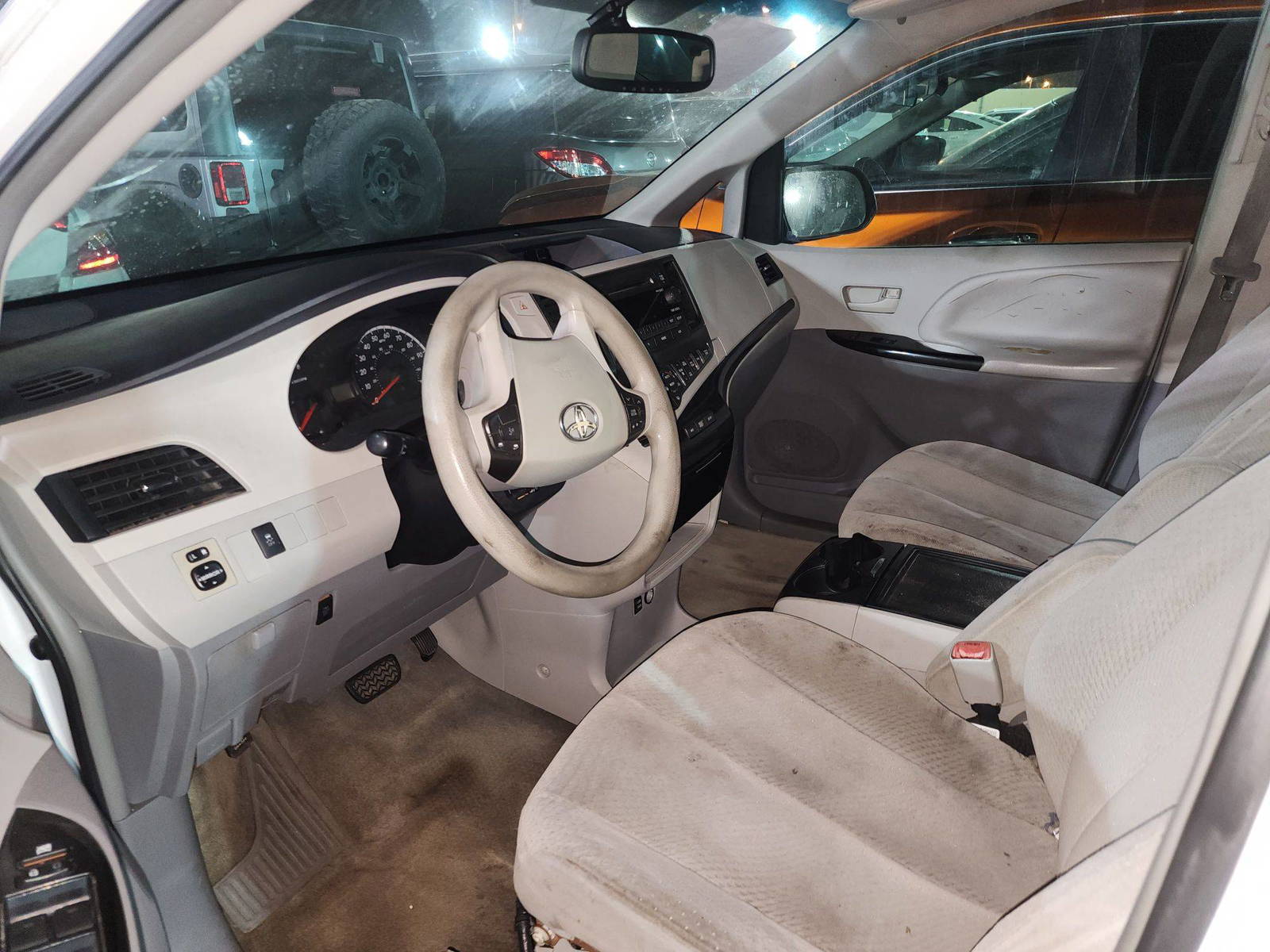 TOYOTA SIENNA 2013 - Marhaba Auction Used Cars - Image 8