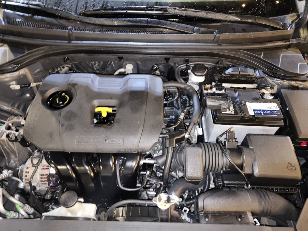 2020 HYUNDAI ELANTRA — 55000 Miles — Lot LH524636 - Marhaba Auctions Used Cars - Image 8