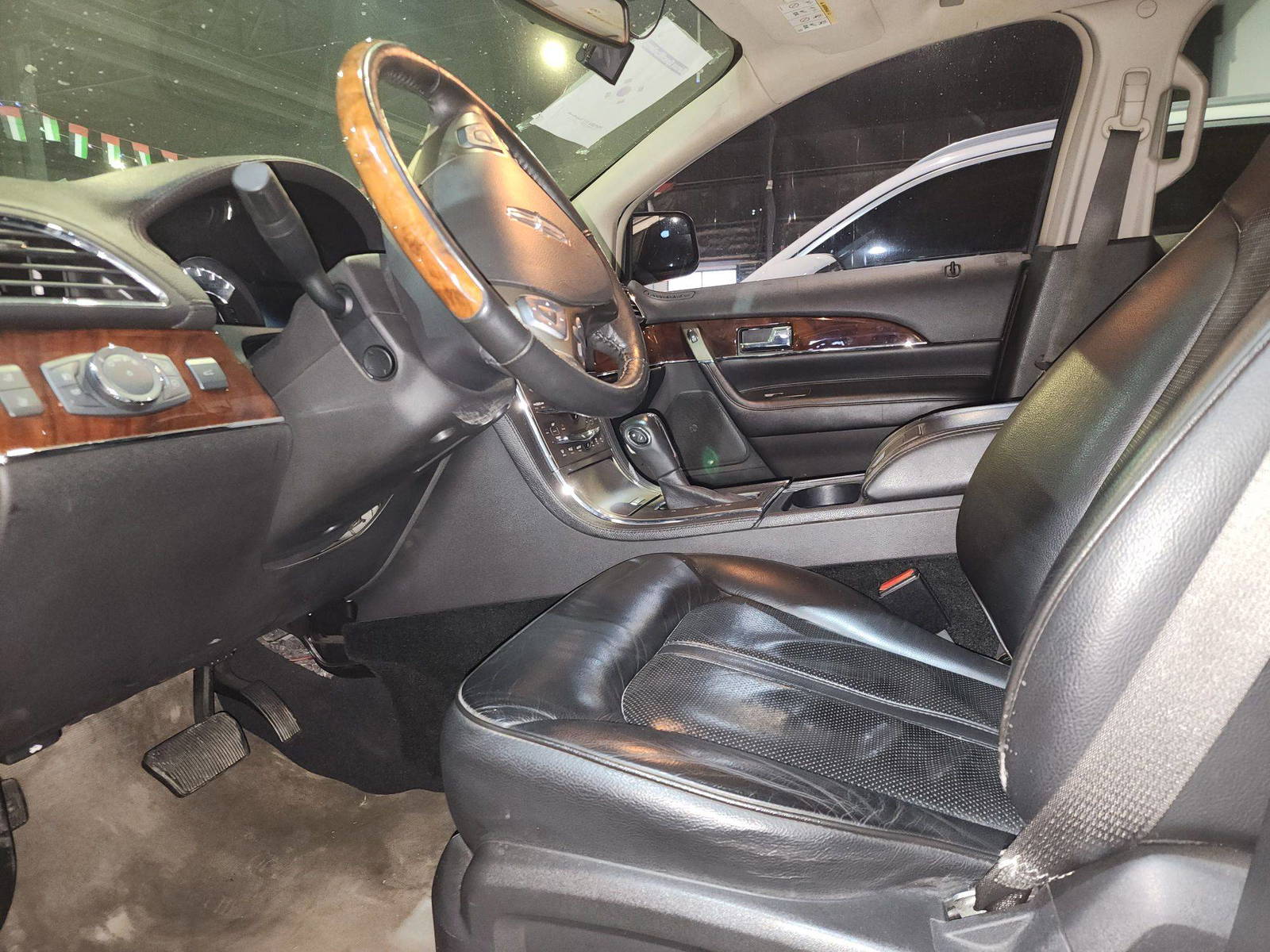 2012 LINCOLN MKX — 305392 KM — Lot L10301 — Main - Marhaba Auctions Used Cars - Image 9