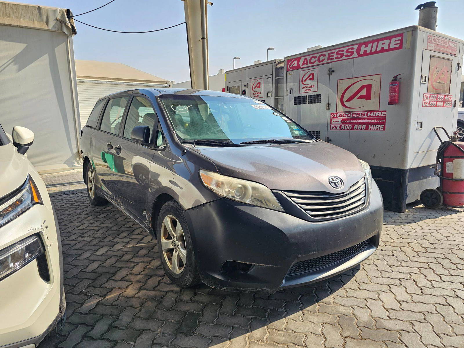 2013 TOYOTA SIENNA — 195419 Miles — Lot S287532 — Souq - Marhaba Auctions Used Cars - Image 4