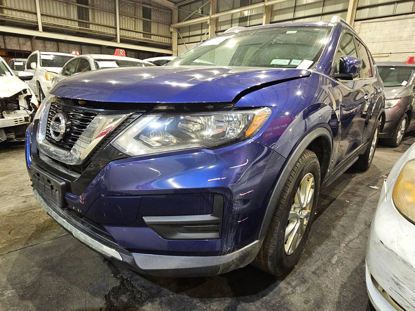 NISSAN ROGUE 2017 view 2