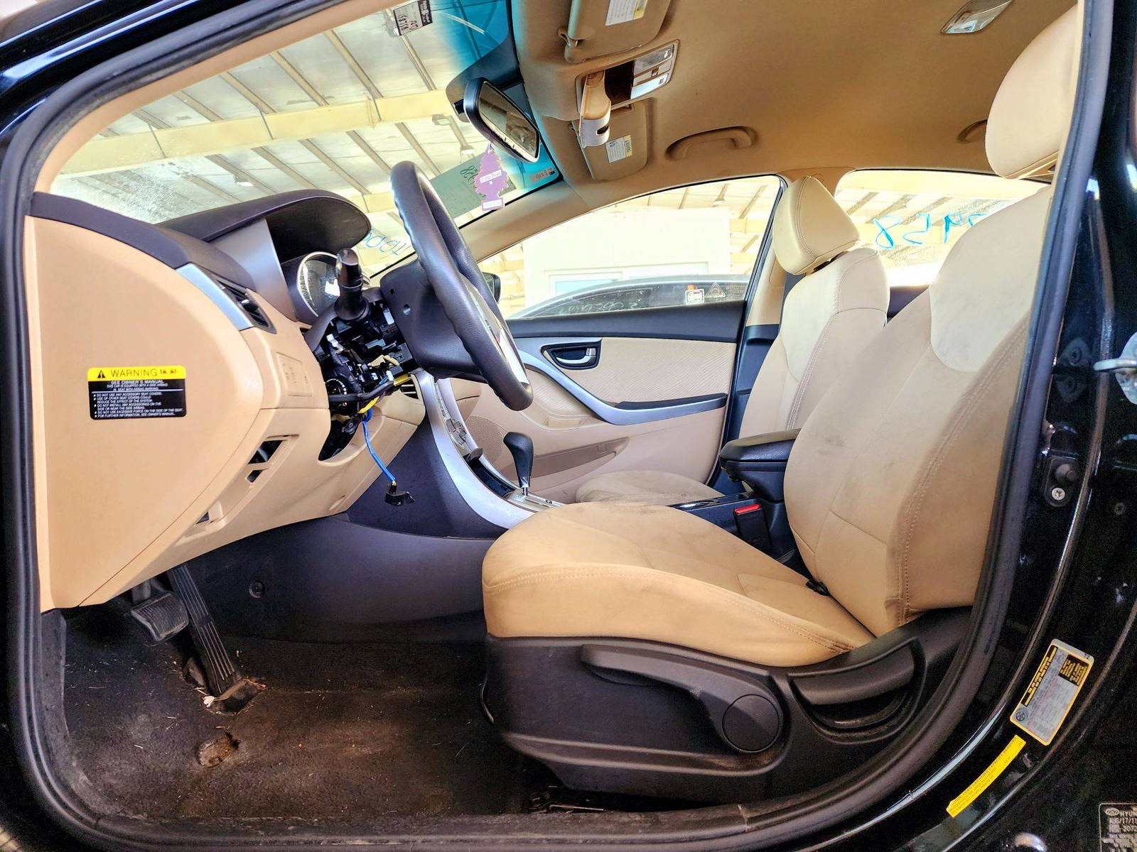 2012 HYUNDAI ELANTRA — 158757 Miles — Lot AEXCU272138 — Souq - Marhaba Auctions Used Cars - Image 8