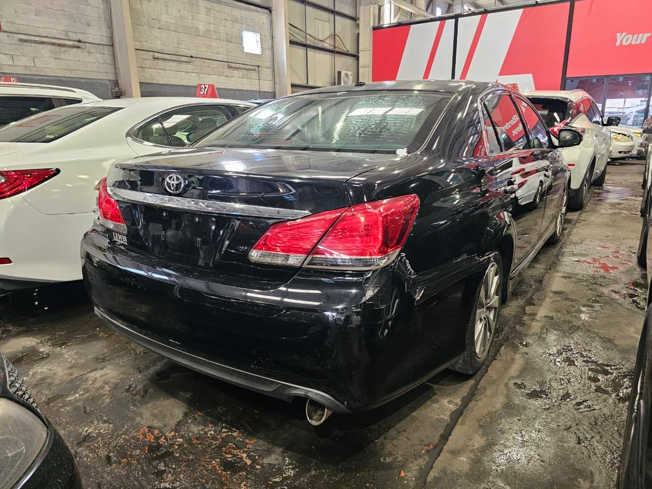 2011 TOYOTA AVALON — 281596 Miles — Lot 418894 — Main - Marhaba Auctions Used Cars - Image 4
