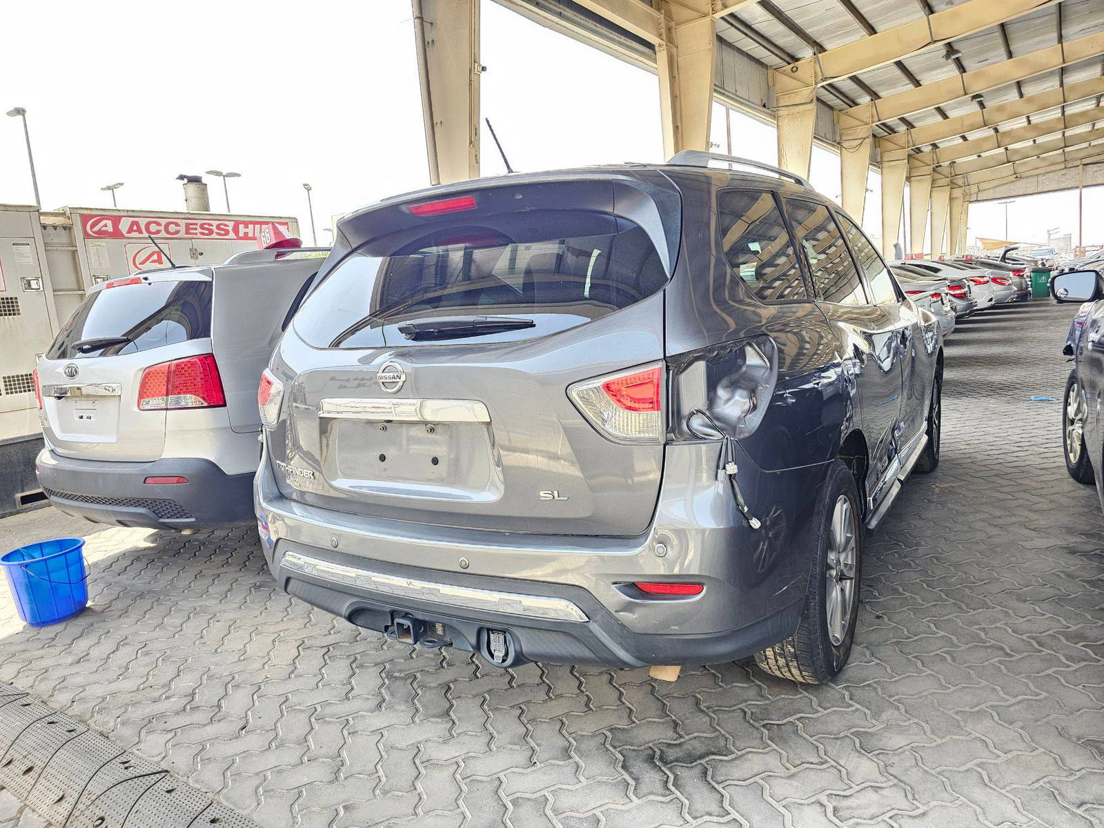 2016 NISSAN PATHFINDER — 103916 Miles — Lot 57690535 — Souq - Marhaba Auctions Used Cars - Image 3
