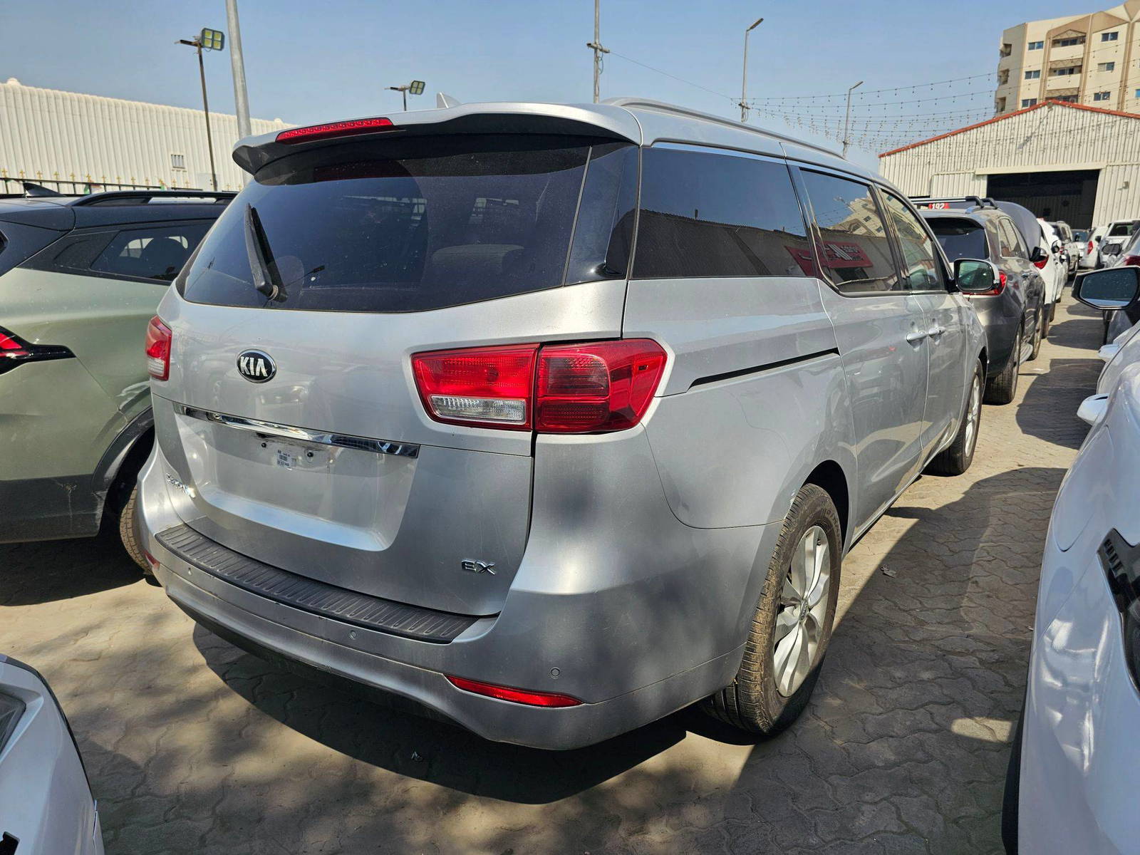 KIA SEDONA 2016 - Marhaba Auction Used Cars - Image 4