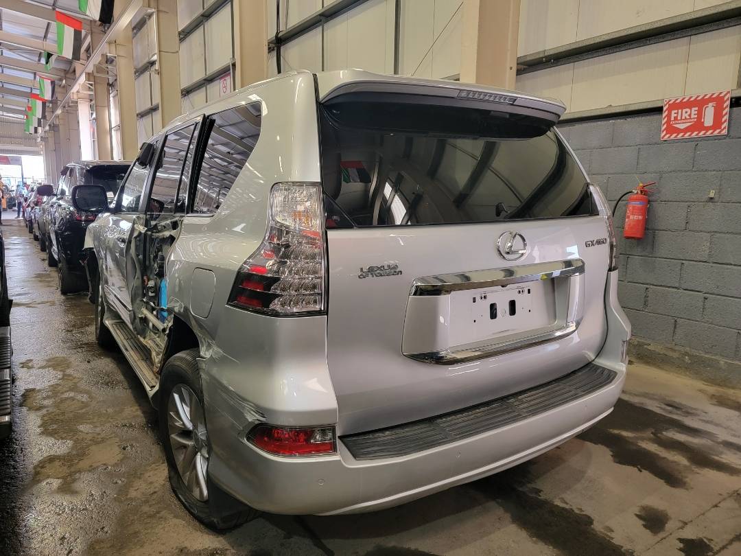 2019 LEXUS GX 460 — 71717 Miles — Lot 71917474 — Main - Marhaba Auctions Used Cars - Image 4